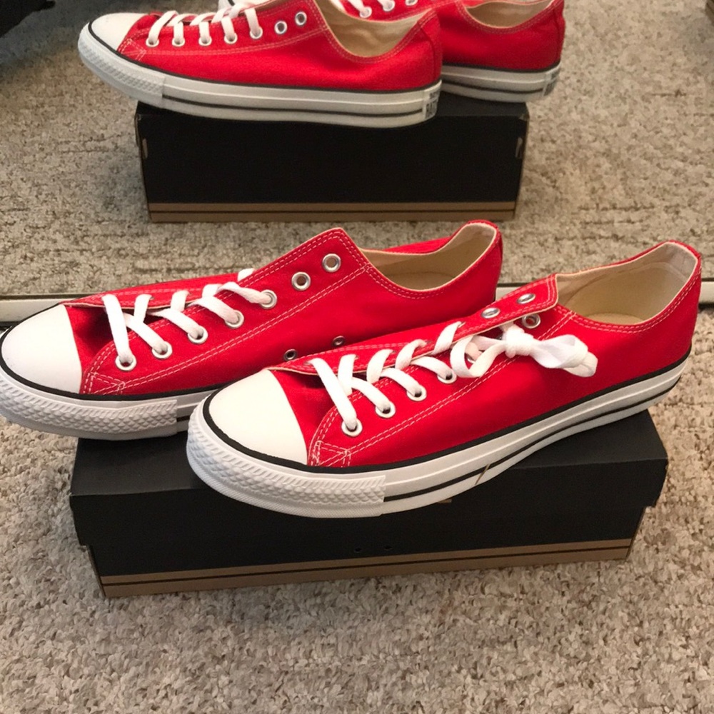 Brand New Converse Chuck Taylor Allstar in Red
